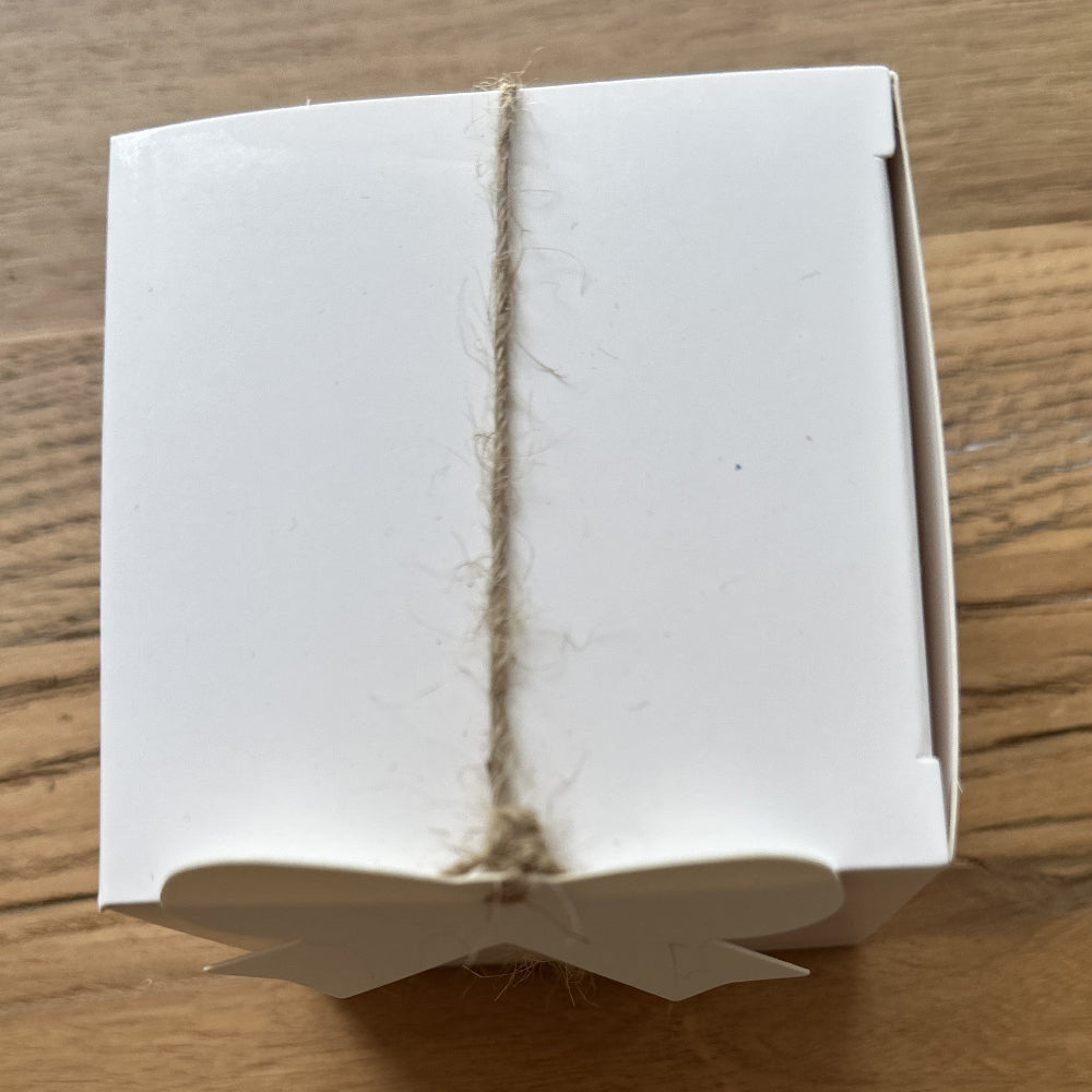 Wedding Confetti /  Bonbonniere boxes Medium White  Pack of 20