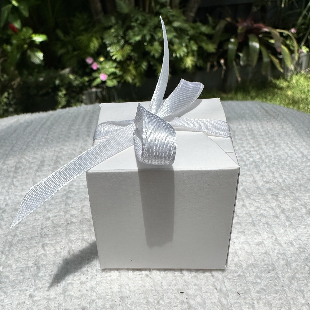 Wedding Confetti /  Bonbonniere boxes Small White  Pack of 20