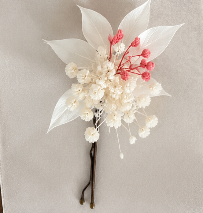 Preserved Natural Flower Bridal Hairpin Pink and White Babys breath and Italian Ruscus