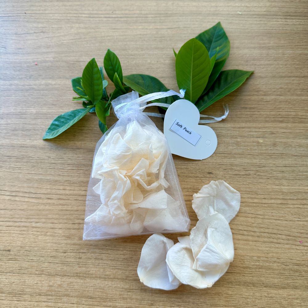 Soft Peach - Freeze Dried Soft Rose Petal Confetti