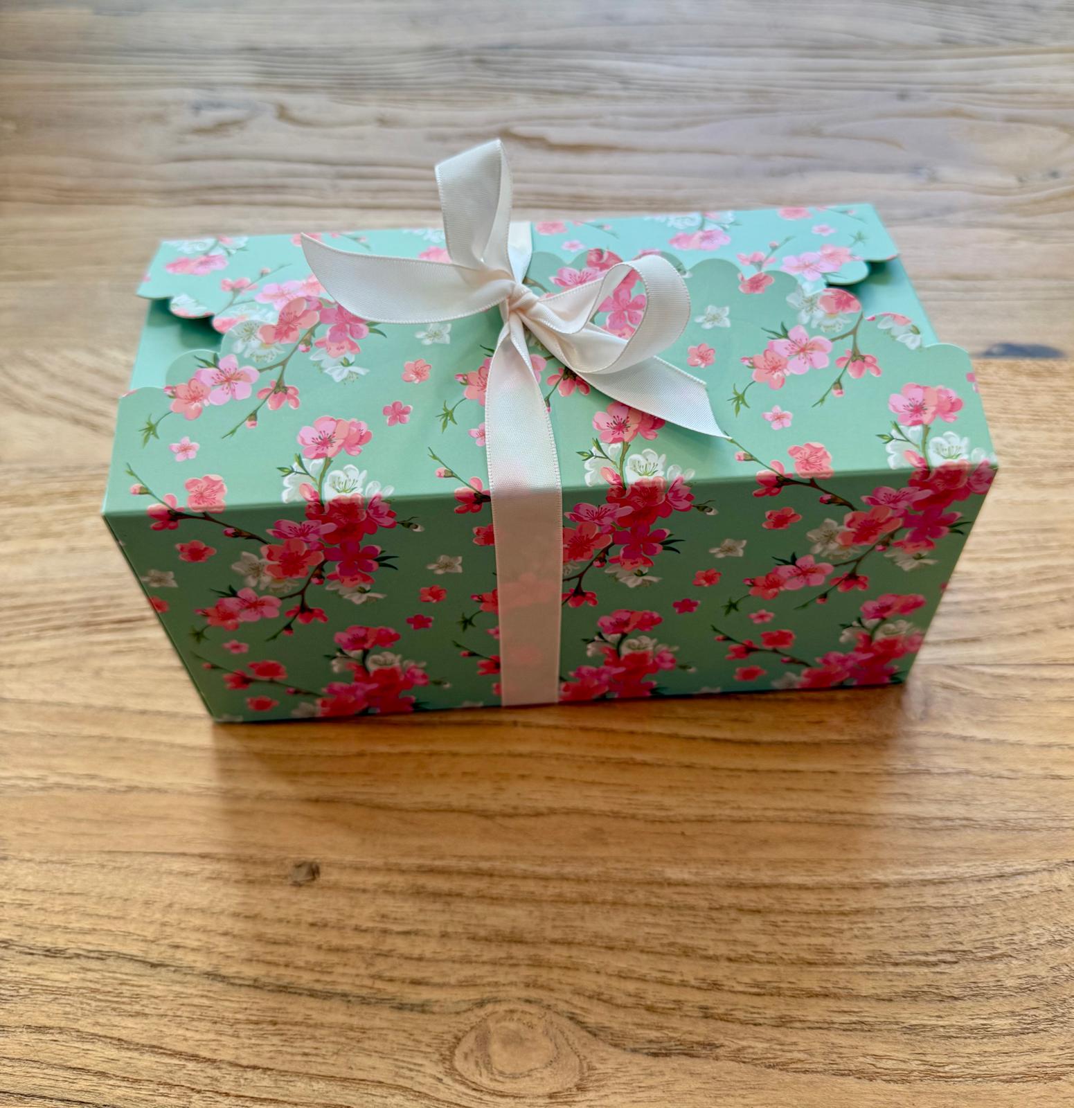 Vibrant Pink Freeze Dried Rose Petal Table Decoration Sprinkle Kit for Birthdays, Anniveraries