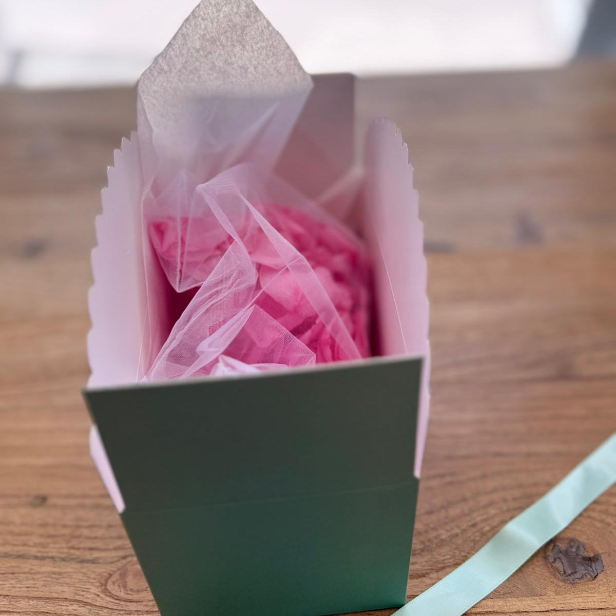 Vibrant Pink Freeze Dried Rose Petal Table Decoration Sprinkle Kit for Birthdays, Anniveraries