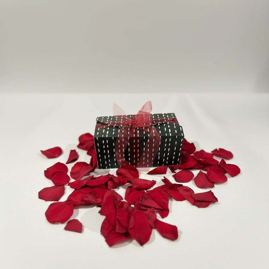 Valentine's day/ Marriage Proposal Freeze Dried Rose Petal Table Decoration Sprinkle kit Black and White