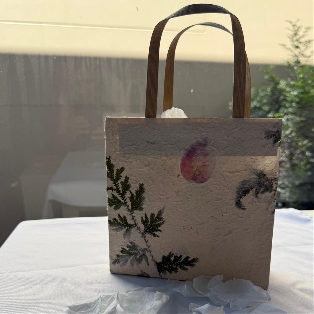 Snow White Freeze Dried Petal Table Decoration Handmade Paper Sprinkle Kit for Weddings, New Baby, Baptisms, Christenings, Communions