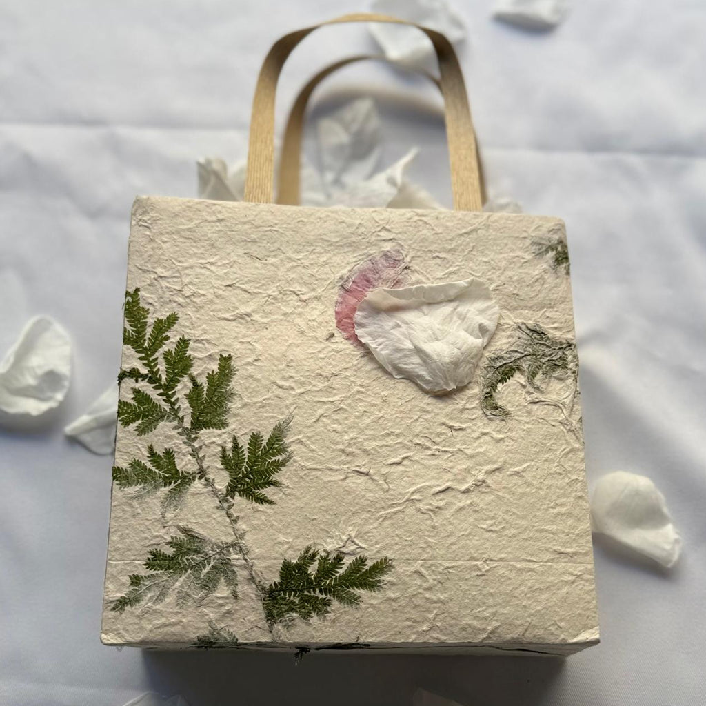 Snow White Freeze Dried Petal Table Decoration Handmade Paper Sprinkle Kit for Weddings, New Baby, Baptisms, Christenings, Communions